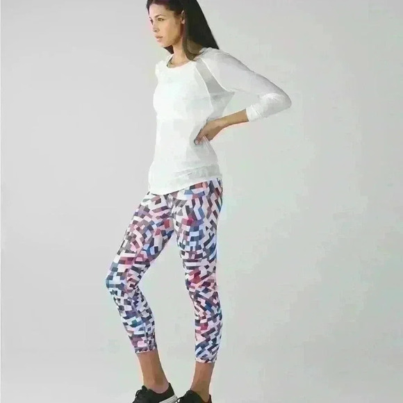Lululemon Wunder Under Crop III Capoeira Multi size 6 - Picture 1 of 5
